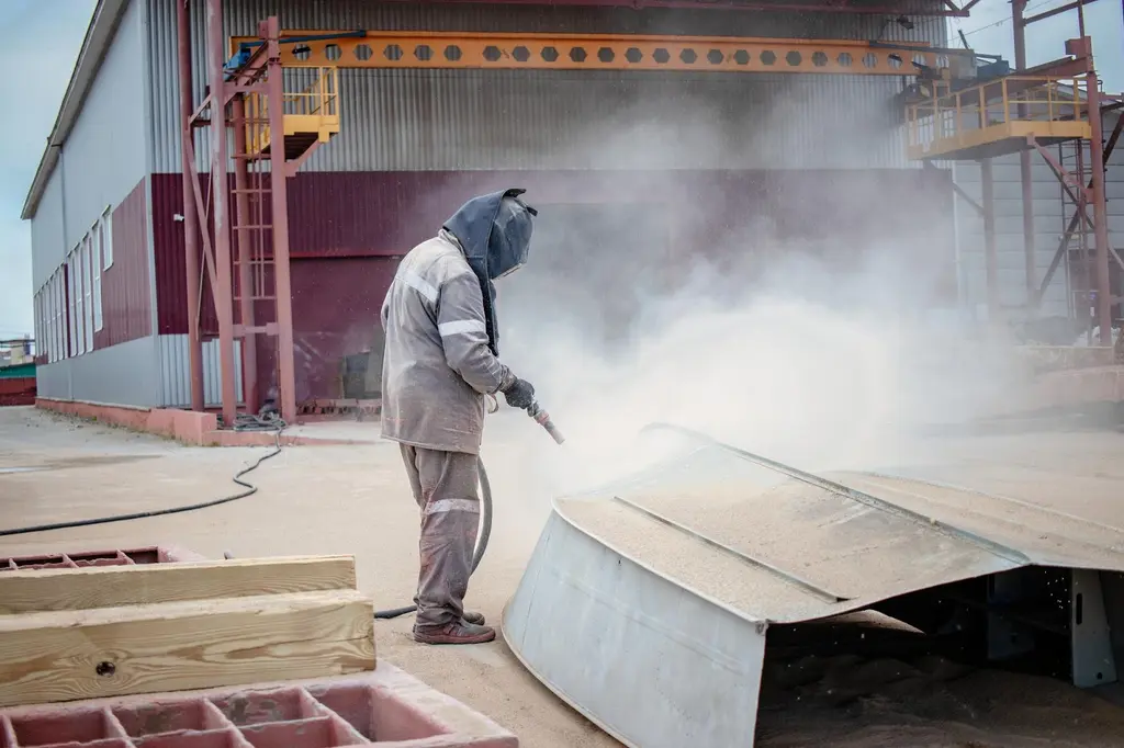 เลือกทรายพ่นอย่างไรให้เหมาะกับการใช้งาน